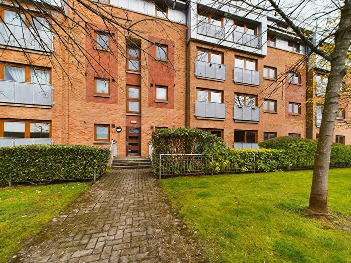 2 Bedroom Flat To Rent In Craighall Road, Port Dundas, G4