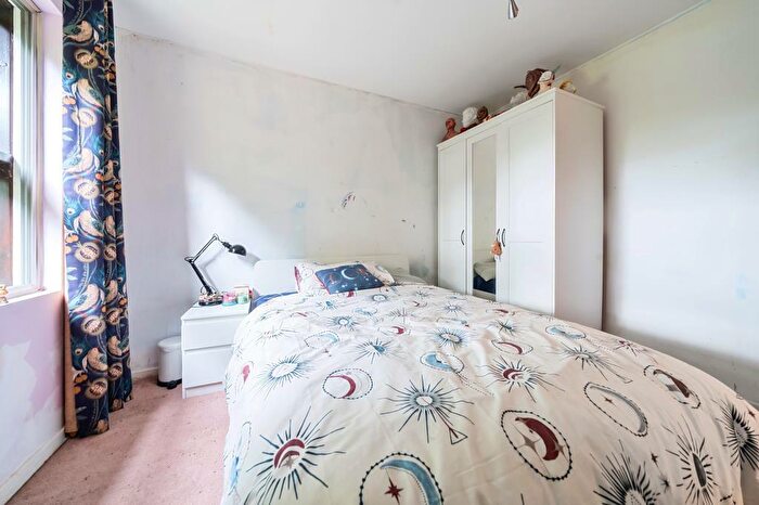 3 Bedroom End Of Terrace House For Sale In Lower Earley, Berkshire, RG6