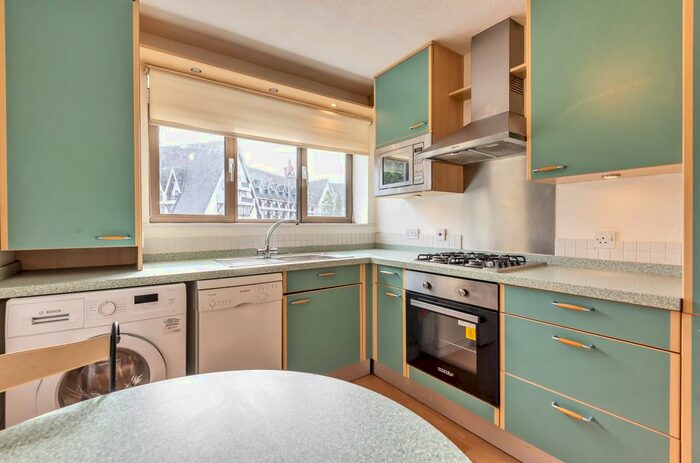 2 Bedroom Maisonette To Rent In Braeside, Binfield, Bracknell, Berkshire, RG12