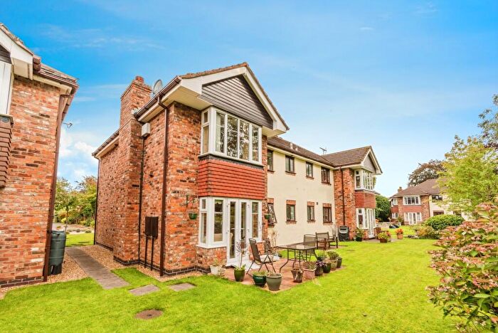 2 Bedroom Flat For Sale In The Elms, Woodacres Court, Wilmslow, SK9