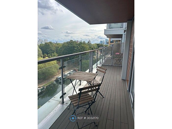 2 Bedroom Flat To Rent In Palmers Road, London, E2