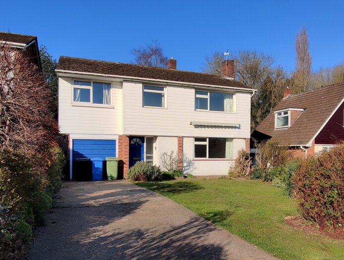 3 Bedroom Detached House To Rent In Cranleigh Rise, Norwich, NR4
