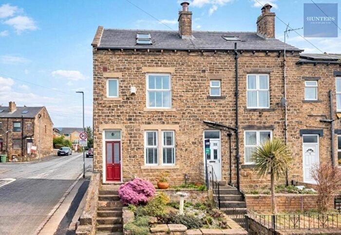 3 Bedroom End Of Terrace House For Sale In Hough Side Road, Pudsey, LS28