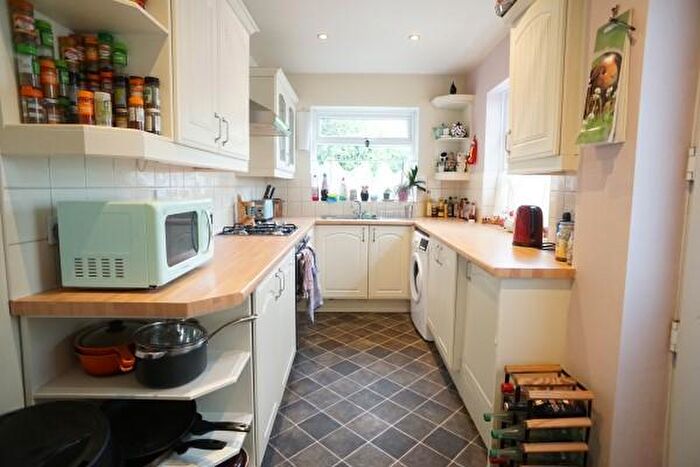 2 Bedroom House For Sale In Wiltshire Place, Kingswood, Bristol, BS15