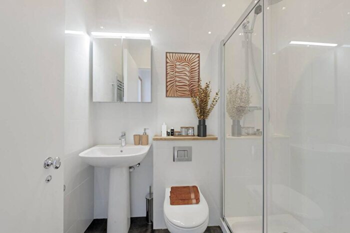 1 Bedroom Flat For Sale In Kassinga House, Harlesden, London, NW10