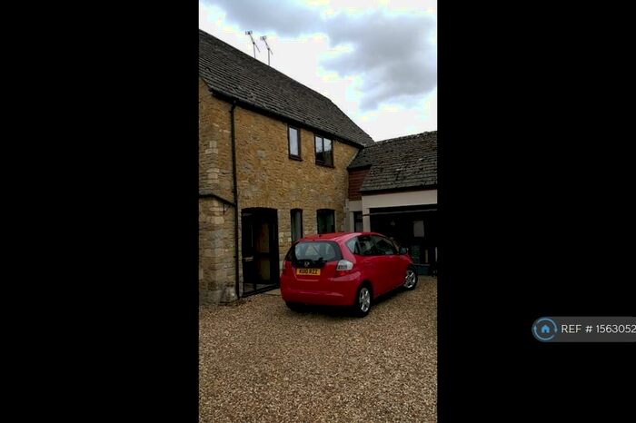 2 Bedroom Flat To Rent In Kingham, Kingham, Oxon., OX7