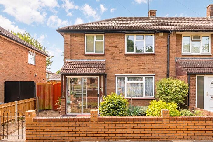 3 Bedroom Property For Sale In Hillary Road, Southall, UB2