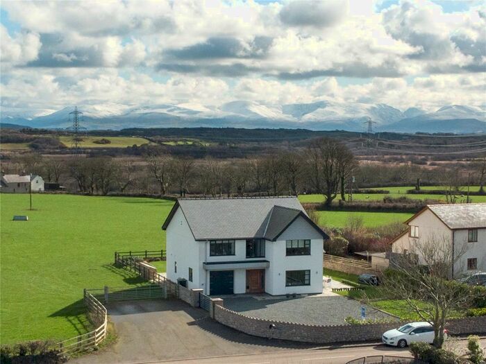4 Bedroom Detached House For Sale In Capel Coch, Llangefni, Anglesey, Sir Ynys Mon, LL77