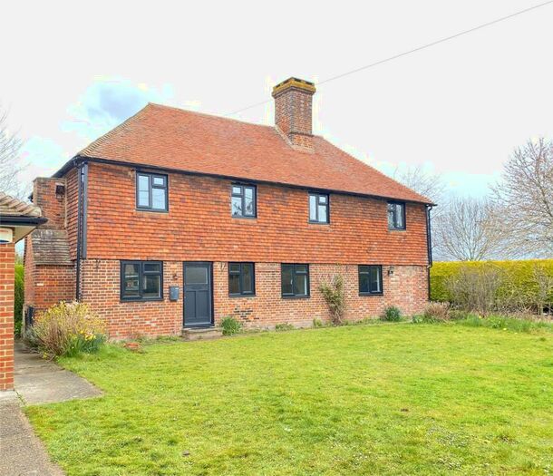 4 Bedroom Detached House To Rent In Paddlesworth Road, Snodland, Kent, ME6