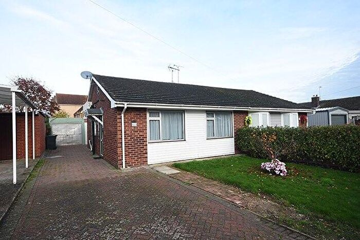 2 Bedroom Bungalow For Sale In Warren Road, Braintree, CM7