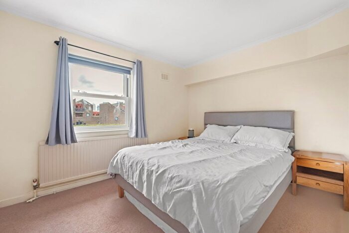 1 Bedroom Flat To Rent In Rum Close, Wapping, E1W