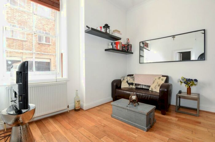 1 Bedroom Flat To Rent In Bell Street London, NW1
