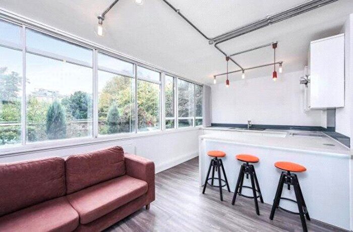 Apartment To Rent In Haverstock Hill, Belsize Park, London, NW3