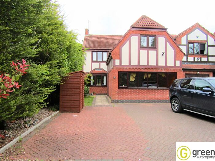 4 Bedroom Detached House To Rent In The Oaks, Wylde Green, Sutton Coldfield, West Midlands, B72