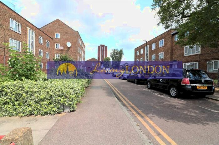 4 Bedroom Maisonette To Rent In Bennetts Close, London, N17
