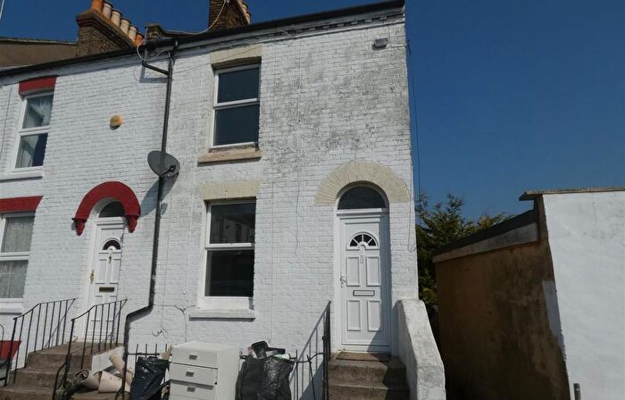 2 Bedroom Terraced House To Rent In Anns Road, Ramsgate, Kent, CT11