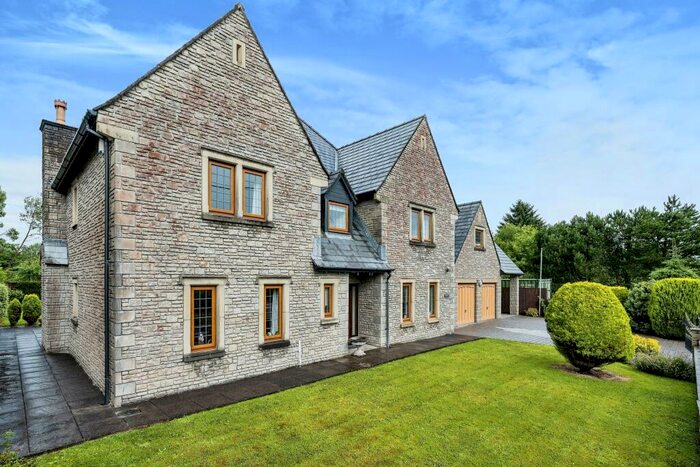 4 Bedroom Detached House For Sale In Y Garreg Lwyd, Llanedi, Pontarddulais, Swansea, SA4