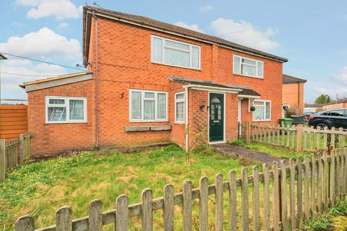 2 Bedroom Terraced House For Sale In Boreham Field, Warminster, BA12