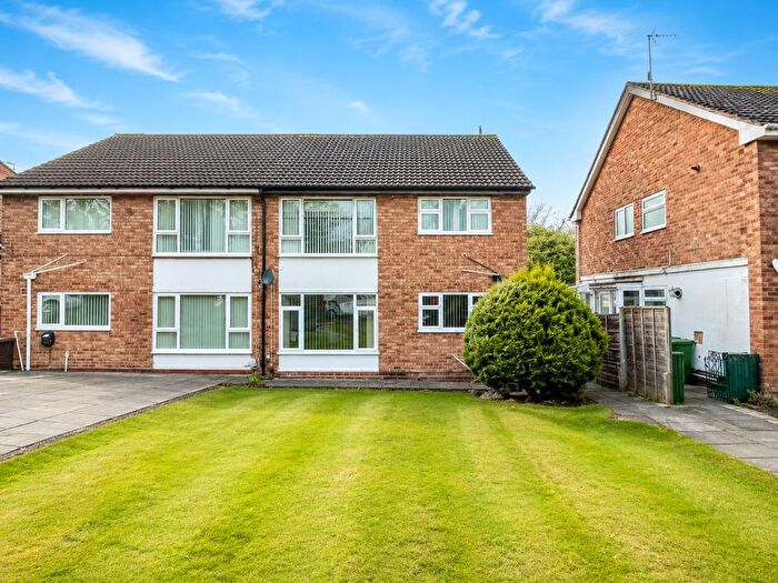 2 Bedroom Flat For Sale In Richmond Road, Solihull, B92
