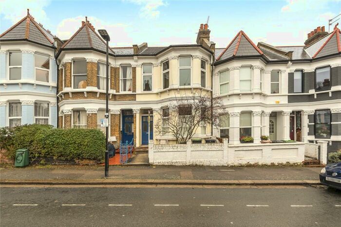 2 Bedroom Flat To Rent In Seymour Road, Harringay, London, N8