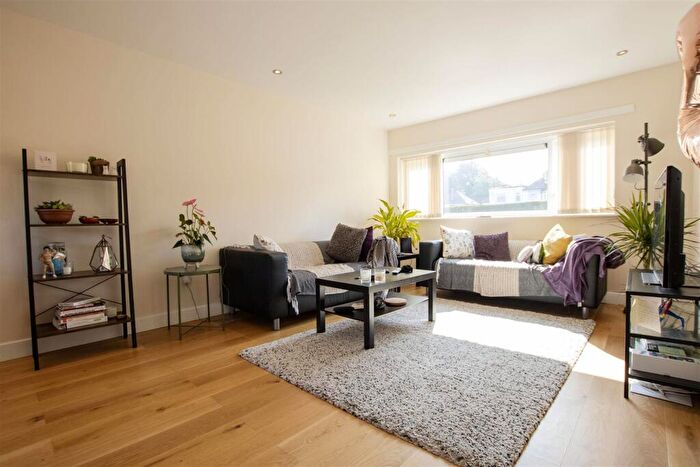 2 Bedroom Apartment To Rent In Herons Way, Birmingham, West Midlands, B29