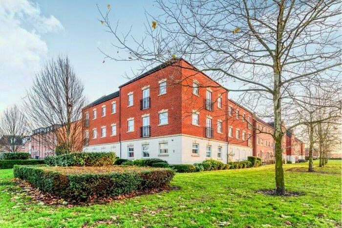 2 Bedroom Flat To Rent In Thacker Drive, Lichfield, WS13