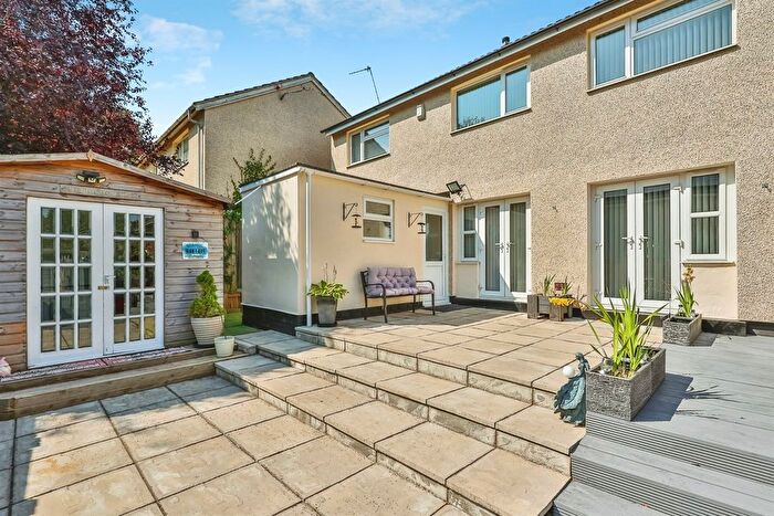 4 Bedroom End Of Terrace House For Sale In Courtleet Way, Nottingham, NG6
