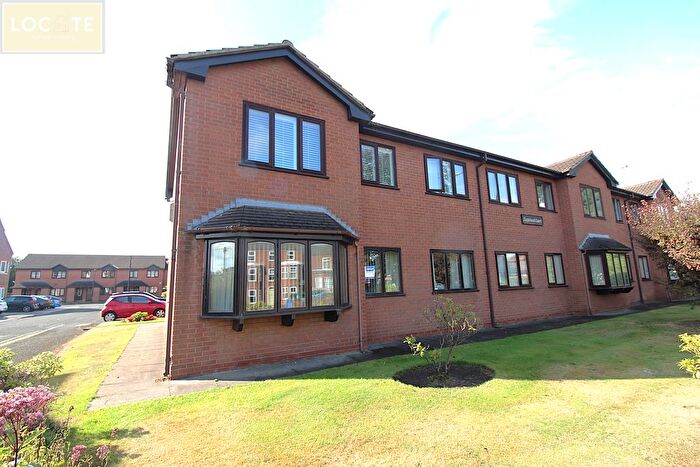 1 Bedroom Flat For Sale In Legwood Court, Flixton, M41