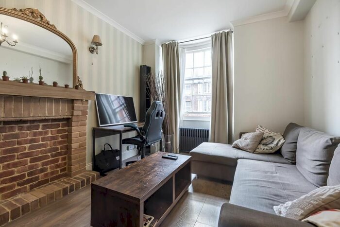 1 Bedroom Flat For Sale In Peters Court, Westminster, W2