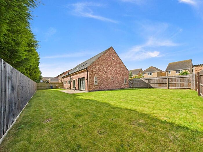 4 Bedroom Detached House For Sale In Halcyon Drive, Coates, PE7