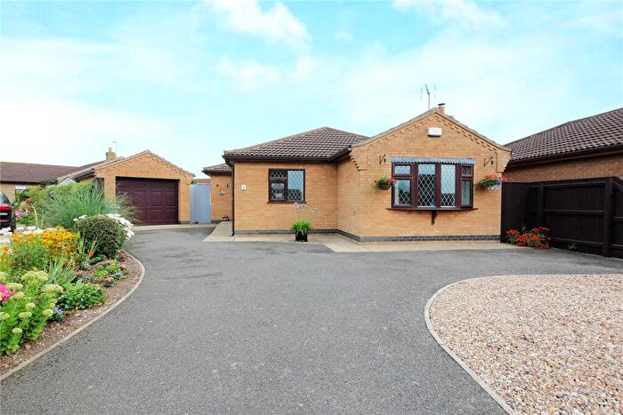 3 Bedroom Bungalow For Sale In College Row, Sandilands, Mablethorpe, Lincolnshire, LN12