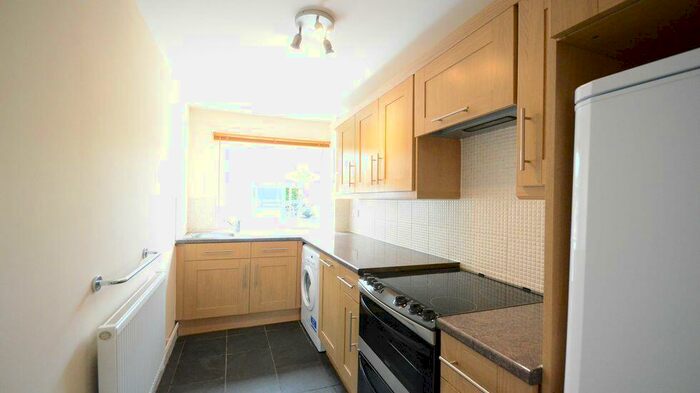 1 Bedroom Maisonette To Rent In Kesteven Way, RG41