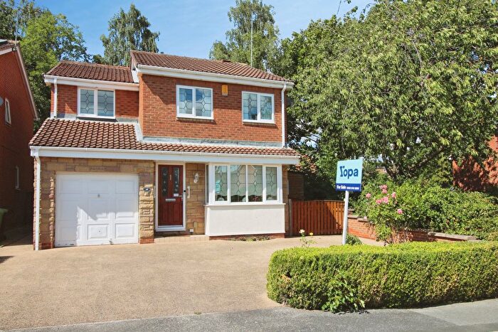 4 Bedroom Detached House For Sale In Meadow Vale, Wakefield, WF1