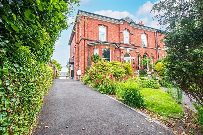 3 Bedroom Apartment For Sale In Alexandra Road, Southport, PR9