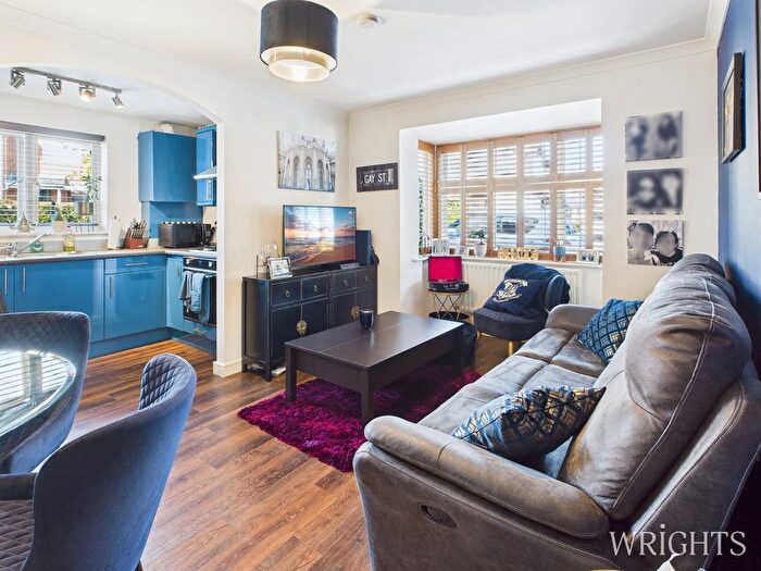 1 Bedroom Flat For Sale In Wolves Mere, Woolmer Green, Knebworth, SG3