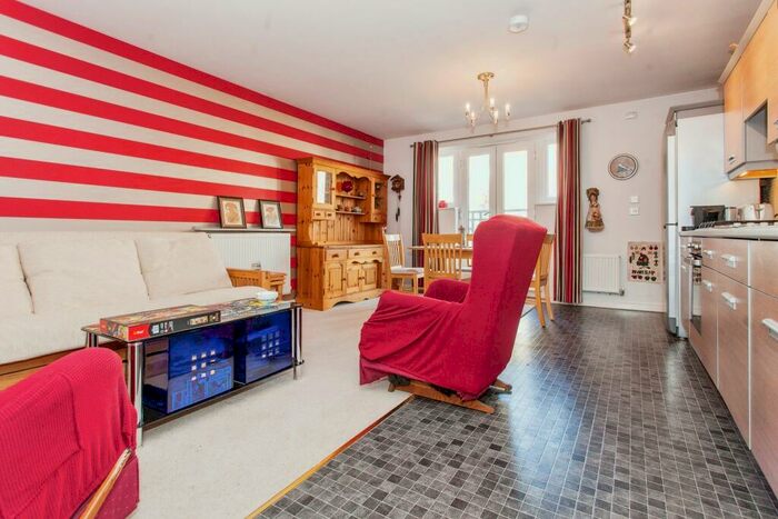 1 Bedroom Flat To Rent In Hampden Gardens, Cambridge, CB1