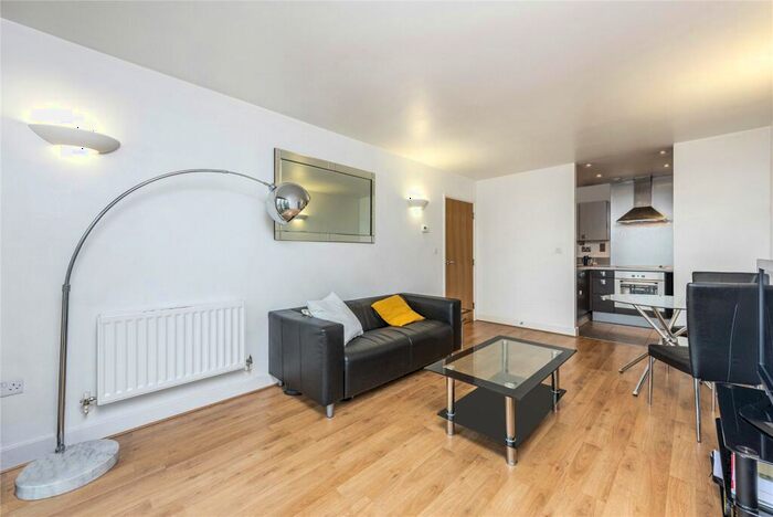 1 Bedroom Flat To Rent In Elektron Tower, Blackwall Way, E14