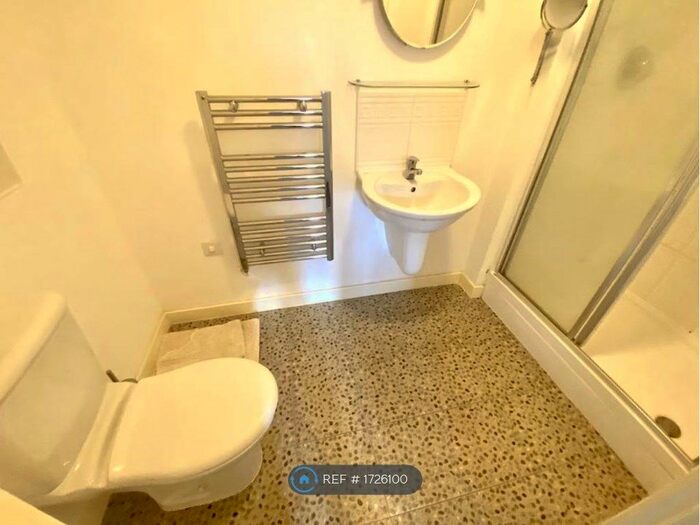 2 Bedroom Flat To Rent In Broad Gauge Way, Wolverhampton, WV10