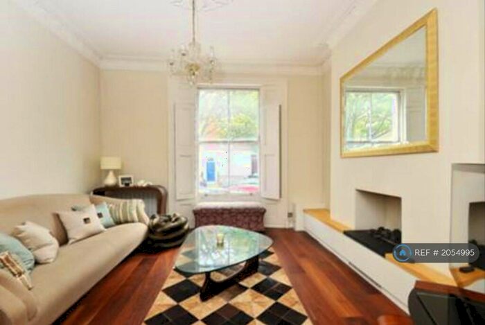 2 Bedroom Maisonette To Rent In Offord Road, London, N1