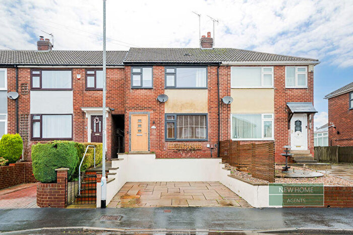 3 Bedroom Terraced House For Sale In Margaret Close Morley, Leeds, LS27