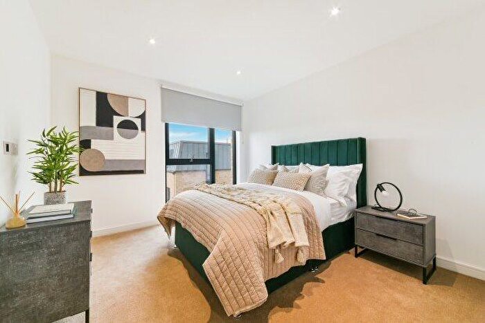 1 Bedroom Flat To Rent In Watteau Square, Croydon, CR0