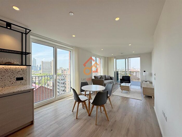 2 Bedroom Flat To Rent In Barnacle House, Hemlock Street, London, E14