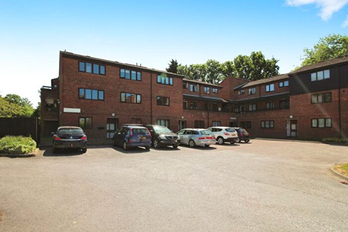 2 Bedroom Maisonette To Rent In Middlefield, Hatfield, AL10