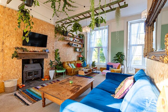 4 Bedroom Semi Detached House For Sale In Carlton Hill, Exmouth, EX8