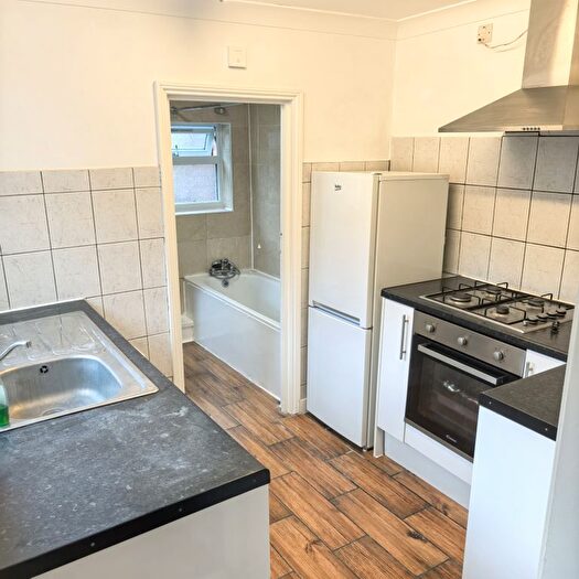 1 Bedroom Flat To Rent In Oval Road, CR0