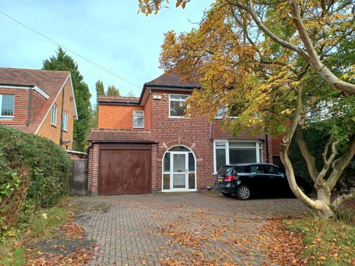 4 Bedroom House To Rent In Warwick Road, Solihull, B91