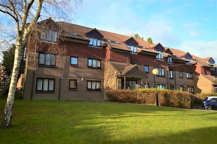 1 Bedroom Flat To Rent In Church Road, Crowborough, TN6