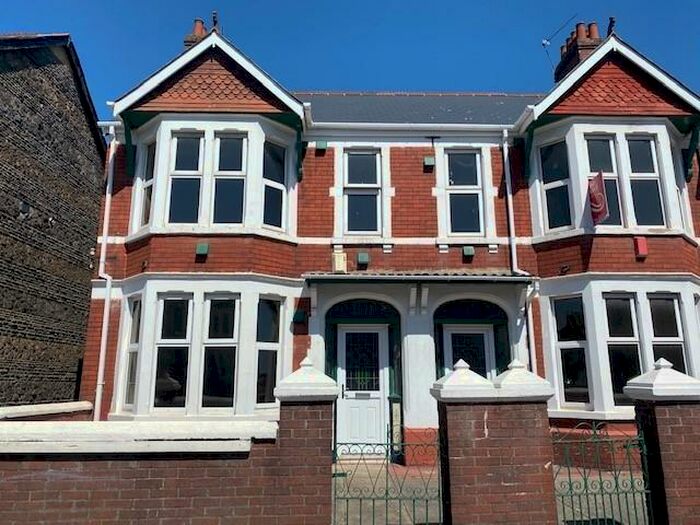 3 Bedroom House To Rent In Newport Road, Cardiff, CF24