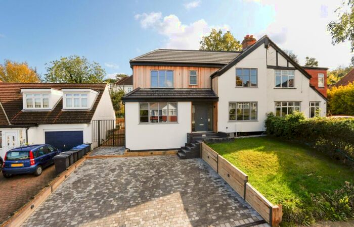 5 Bedroom Semi-Detached House To Rent In Rickman Hill Coulsdon, CR5