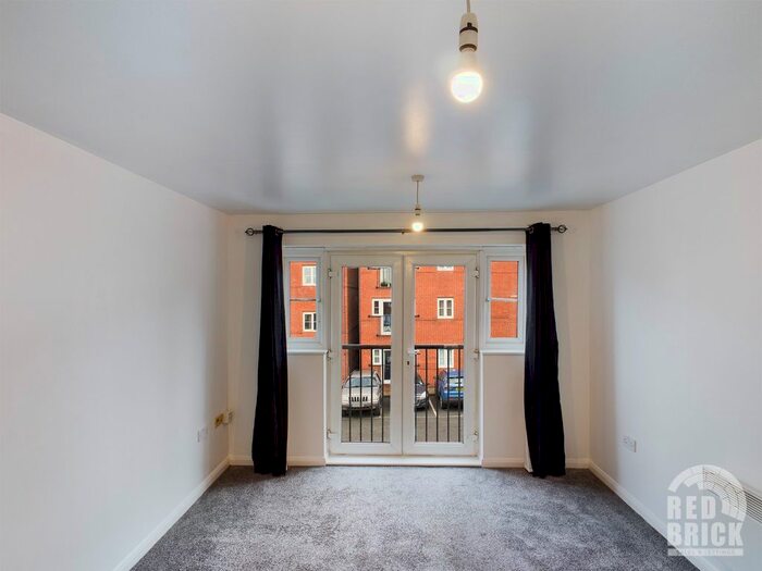 2 Bedroom Flat To Rent In Nuneaton Road, Bedworth, CV12